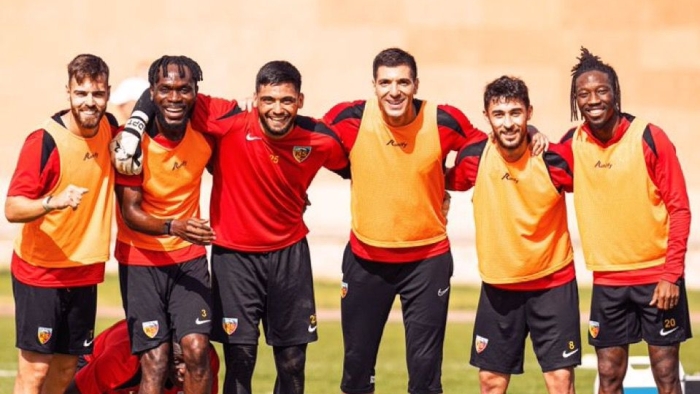 Kayserispor çalışmalarını aralıksız sürdürüyor